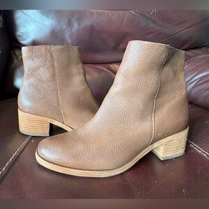 Kork-Ease Tan Leather Ankle Booties size 8 women